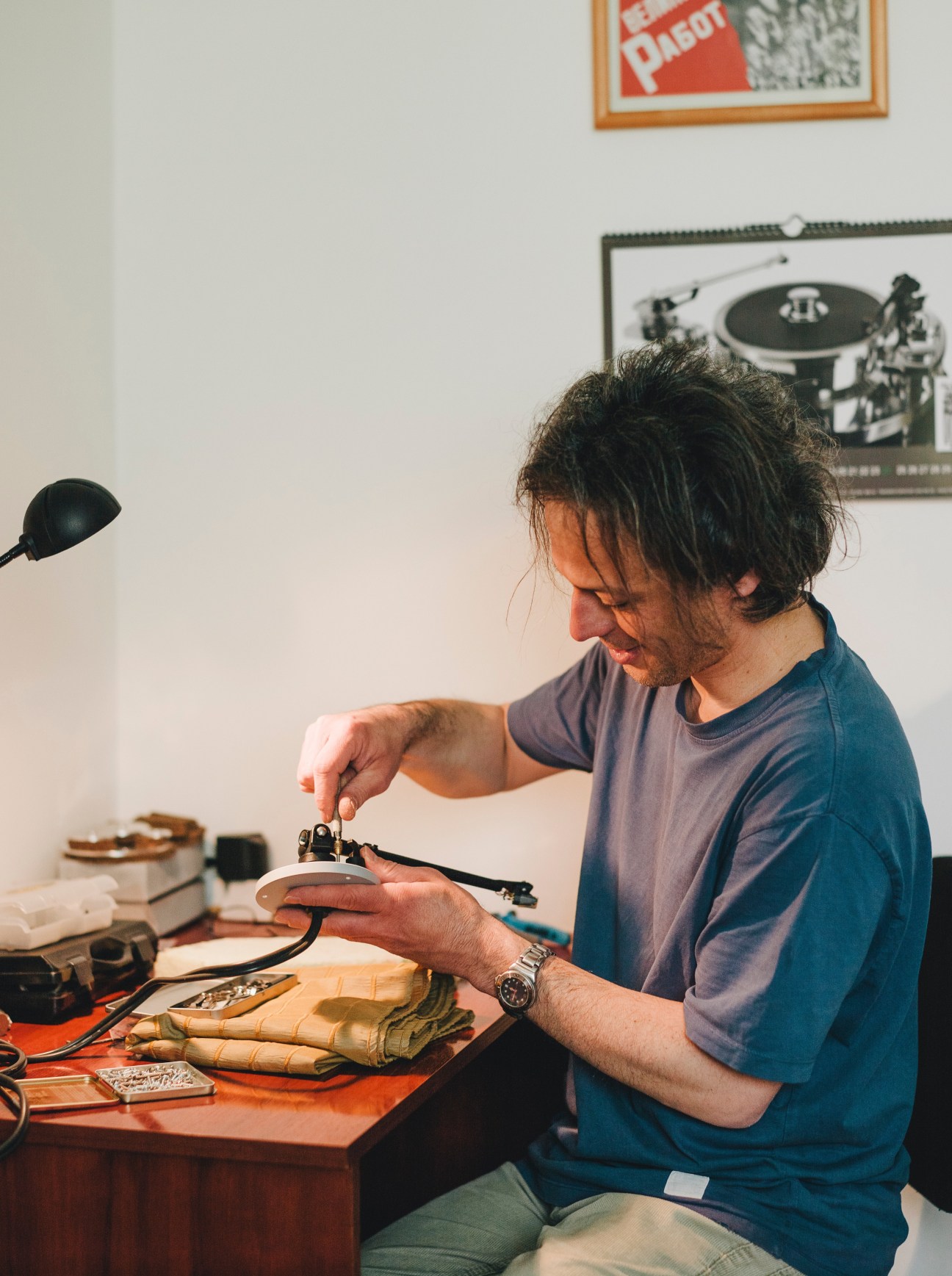 Igor Gligorov assembles a Soulines turntable in his Belgrade workshop