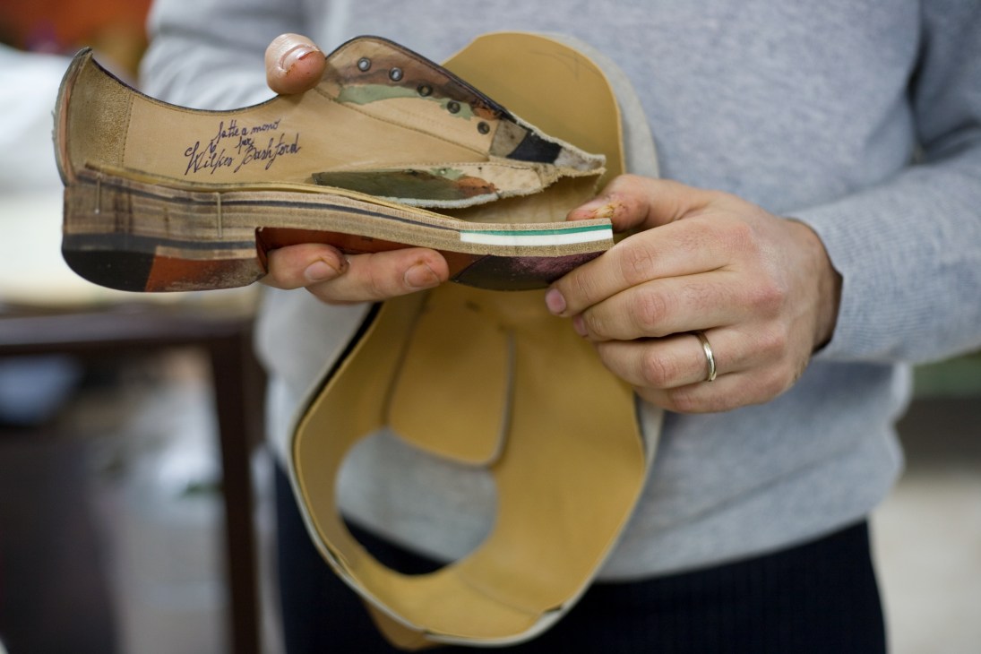 Cut-away view of a Bontoni shoe showing Poron foam cushioning layer between upper and sole.