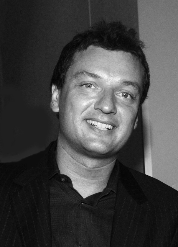 Black and white portrait photograph of Matt Delaney, managing director of TheGreat Outdoor Gym Company.