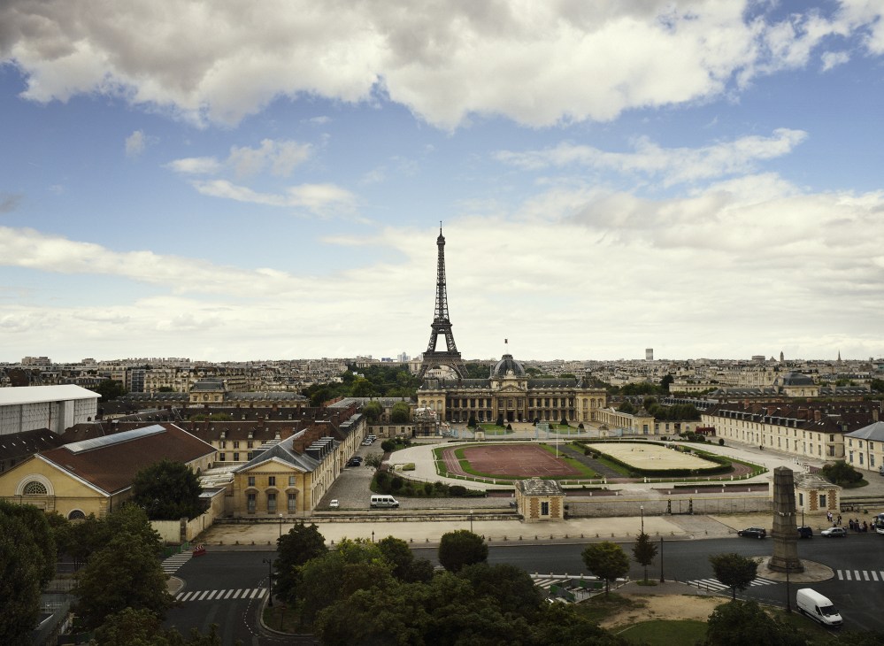 Paris skyline view from Unesco headquarters with Eiffel Tower and École Militaire visible.