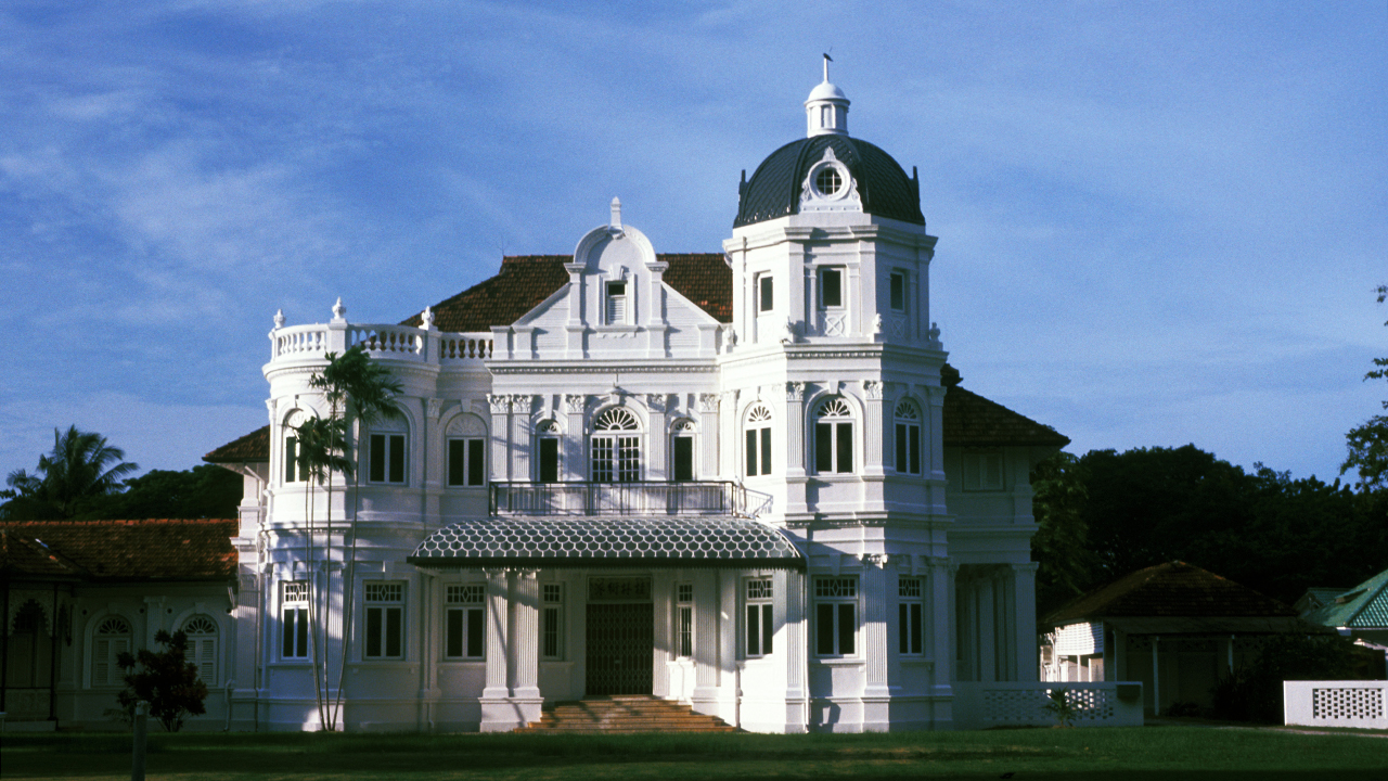 Tall Stories 434: Millionaire’s Row, George Town