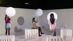 Alpine fashion, winter sun and Turkish singer Melike Sahin